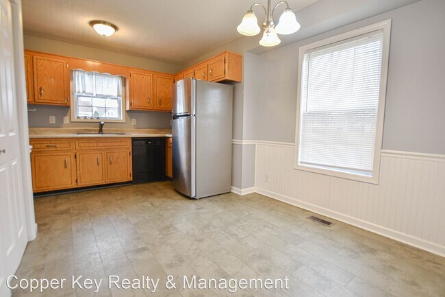 Building Photo - 3 br, 2 bath House - 1012 Summerhaven Road