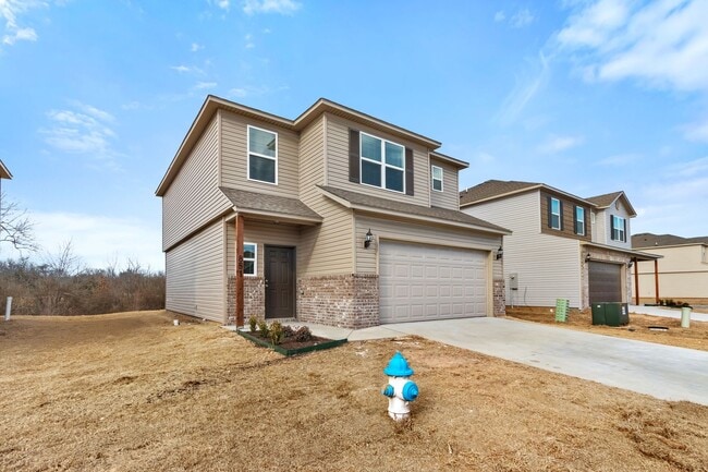 Building Photo - Brand New Home Just Minutes from the U of A!