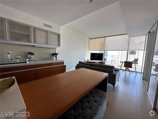 Building Photo - 3722 S Las Vegas Blvd