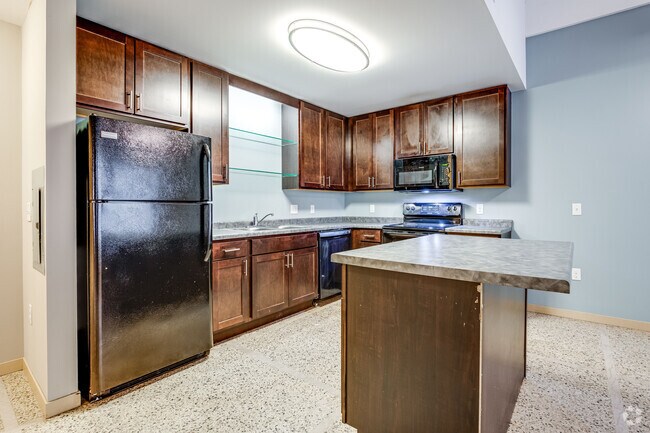 1HAB, 1BA - 674SF - Hennepin - Cocina - City Place Lofts