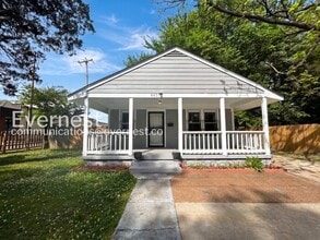 Building Photo - 667 Sevier St