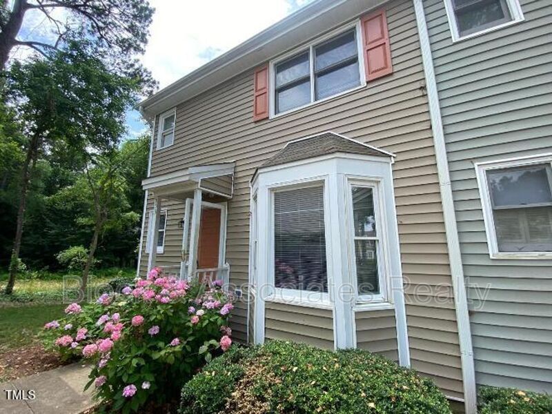 Foto principal - 553 Darby Glen Ln