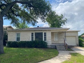 Building Photo - 1606 S 37th St