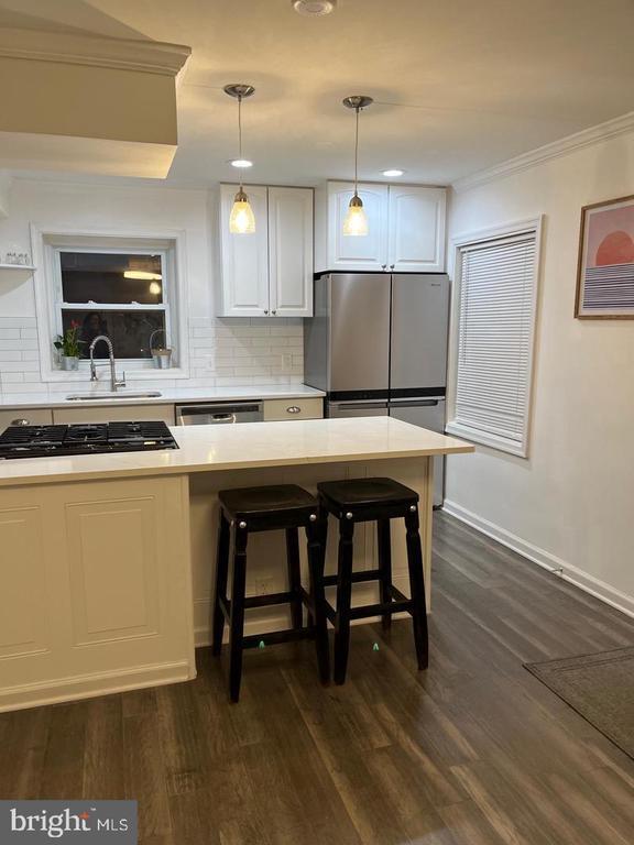 Foto del edificio - 1077 S Edison St