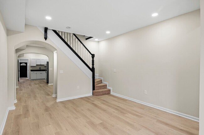 Foto del edificio - 139 N Lakewood Ave