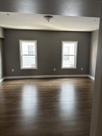 Building Photo - 39 Clarkwood St