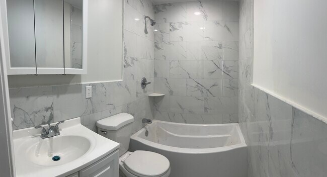 Foto del edificio - 4025 Spring Garden St