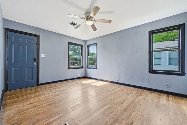 Foto del edificio - 808 H St NW