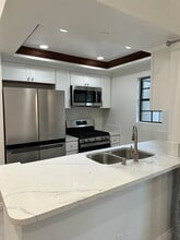 Building Photo - 1068 Calle Del Cerro