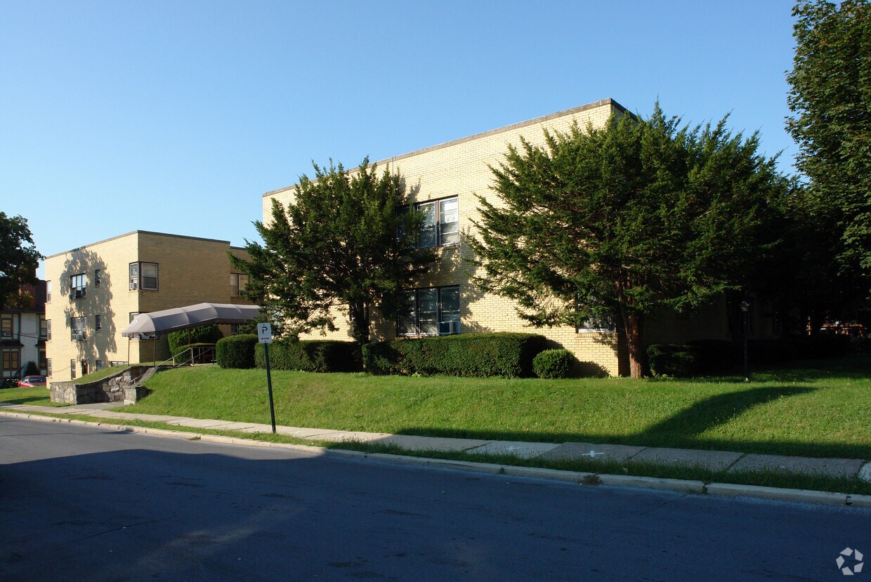 Building Photo - 2 S West St