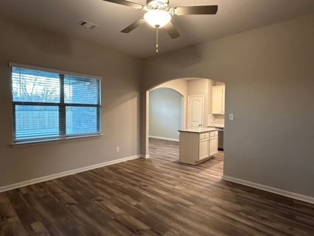 Foto del edificio - 1117 Wheatfield Ln