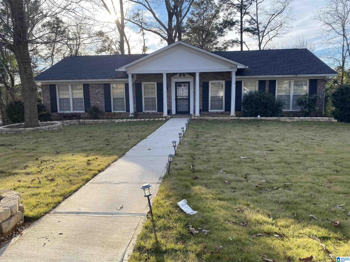 3518 Lynncrest Dr, Birmingham, AL 35216 House Rental in Birmingham