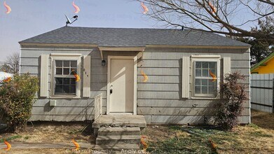 Building Photo - 817 S Virginia St