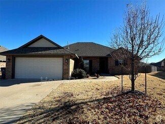 Building Photo - 5704 Starling Rd