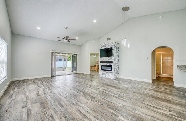 Building Photo - 2390 Bentley Dr