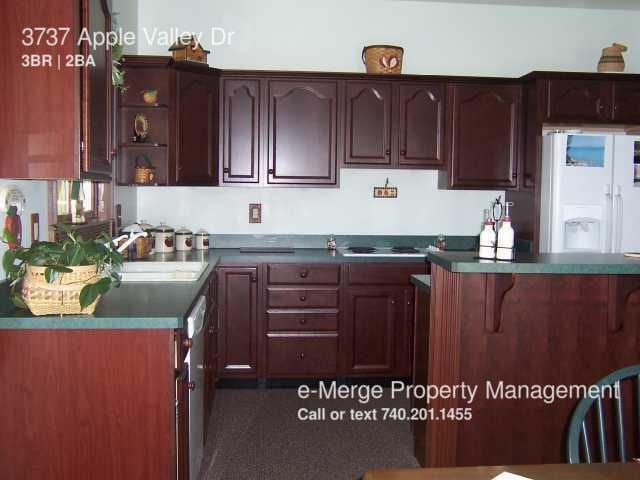 Building Photo - 3737 Apple Valley Dr