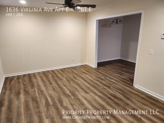 Building Photo - 2 Bedroom, 2 Bath with 1st Floor Master, H...