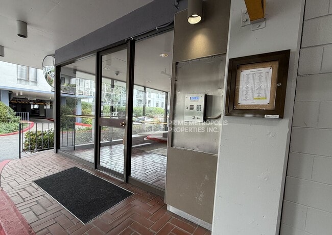 Foto del edificio - 5 Admiral Dr