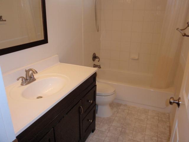 Building Photo - 1665 W Crystal Ridge Dr