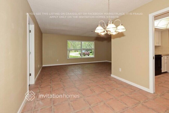 Foto del edificio - 5100 Summerwood Ct