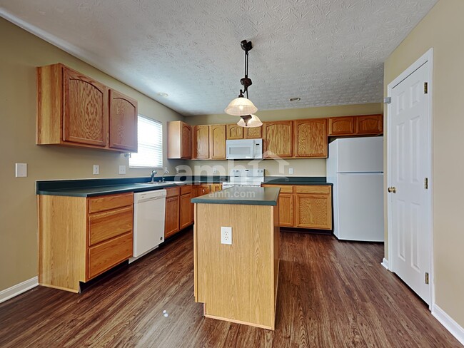 Building Photo - 1468 Vanderlyn Ct
