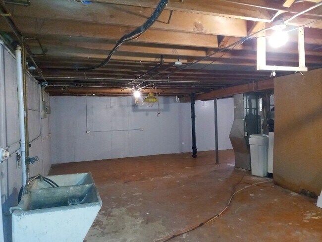 Foto del edificio - 4805 Javelin Dr