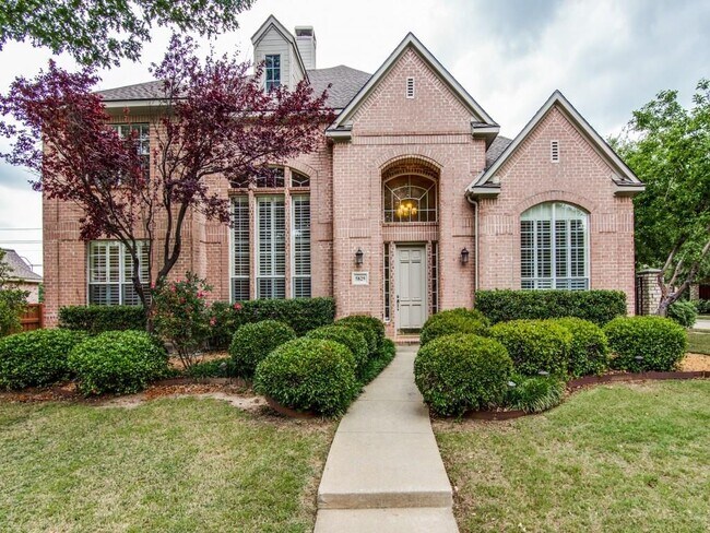 Building Photo - 5829 Westmont Dr