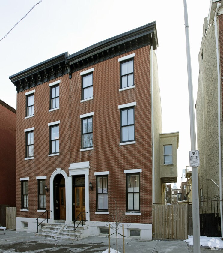 Foto principal - 1626 Mt Vernon St