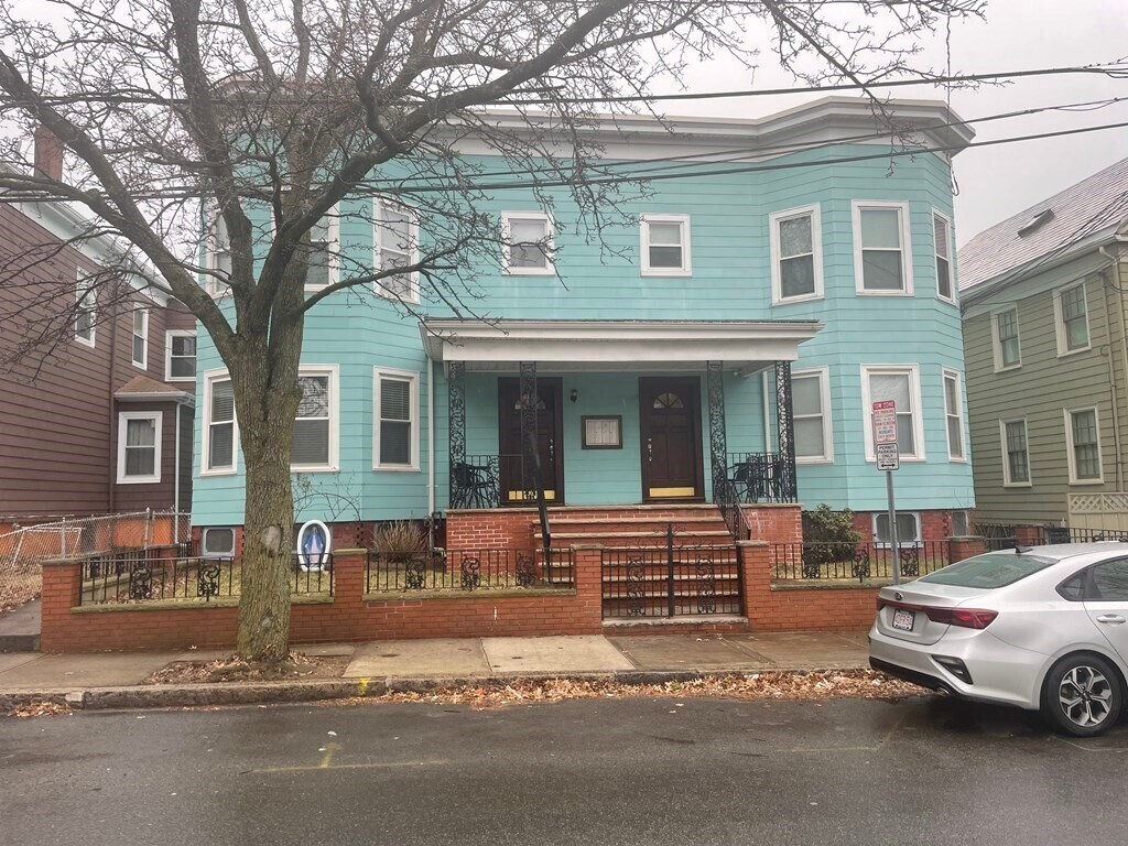 Primary Photo - 21 Mt Vernon St