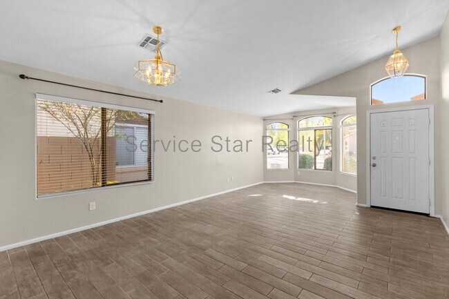 Foto del edificio - 4618 W Beautiful Ln