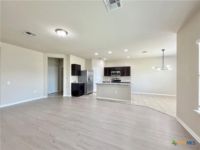 Building Photo - 1416 Fort Dessau Rd