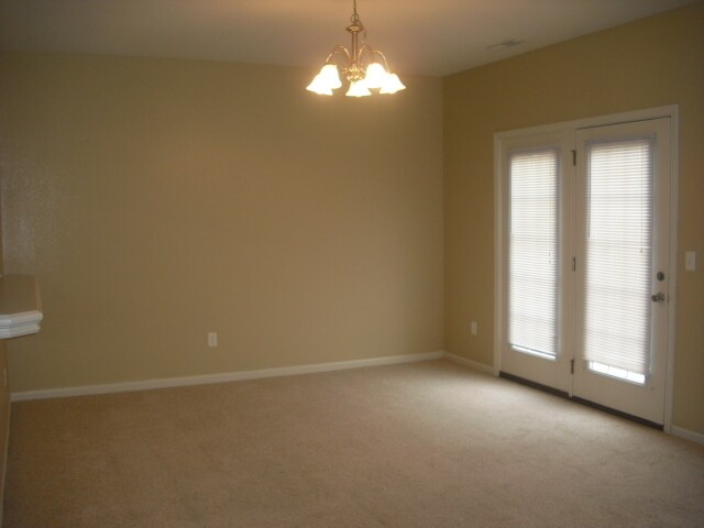Foto del edificio - Great Home, Close to Fort Riley