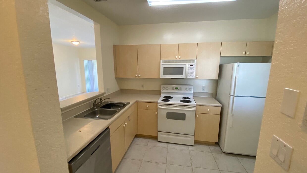 1103 Golden Lakes Blvd, West Palm Beach, FL 33411 Condo for Rent in