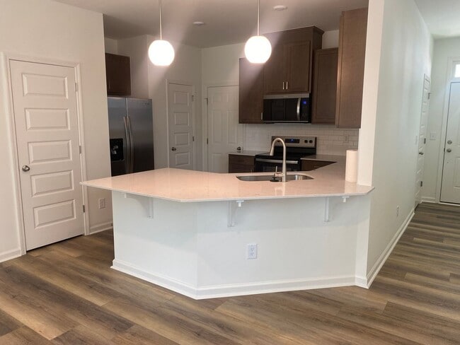 Building Photo - Charming 3BR Townhome in Mebane