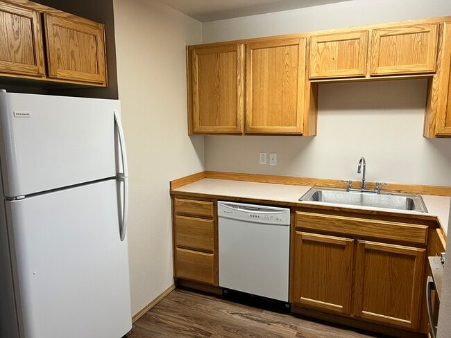 Foto del edificio - 5473 Glenridge Way