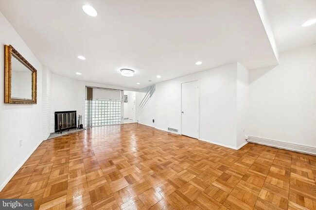Foto del edificio - 4102 Arkansas Ave NW