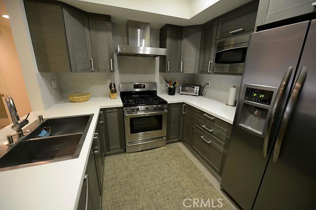 Foto del edificio - 7133 Hawthorn Ave