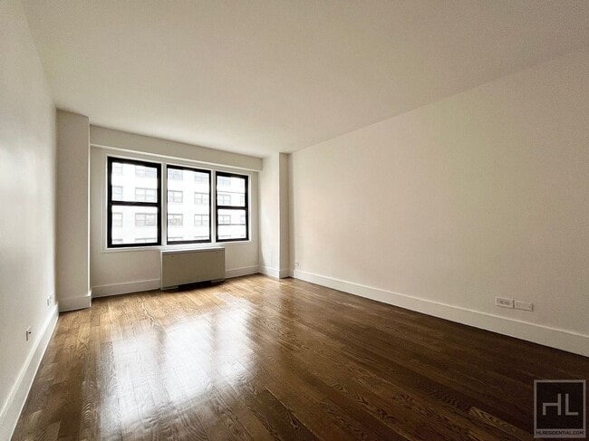 Building Photo - EAST 63 STREET / Spacious Sunlit 1-Bed 1-B...