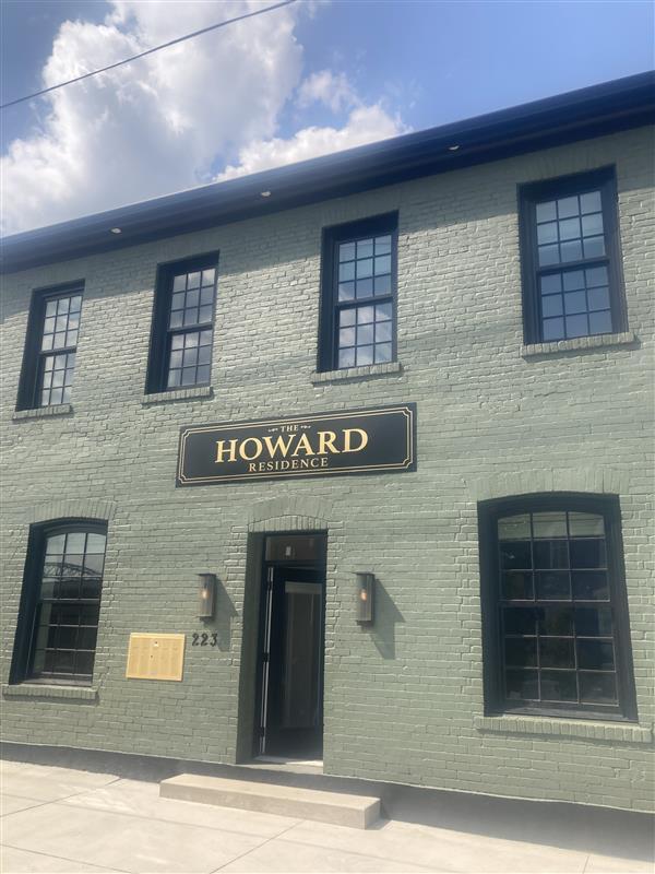 Building Photo - The Howard Residence
