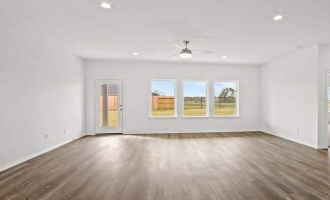 Foto del edificio - 3008 Emerald Ocean Dr