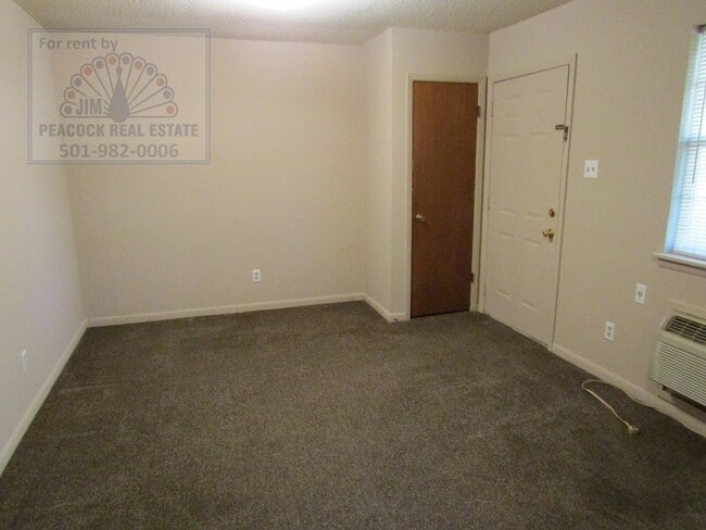 Building Photo - 1100 S James St