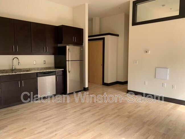 Foto del edificio - 50 West Fourth Street