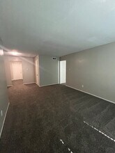 Living Room - FLEETWOOD APARTMENTS