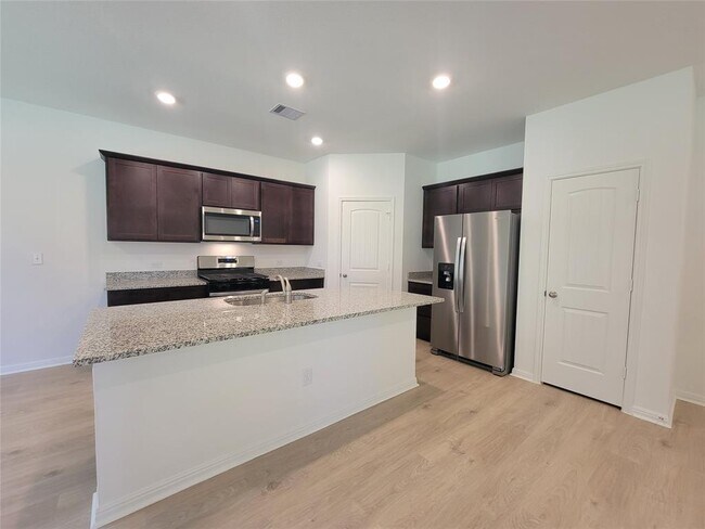 Foto del edificio - 233 Saide St