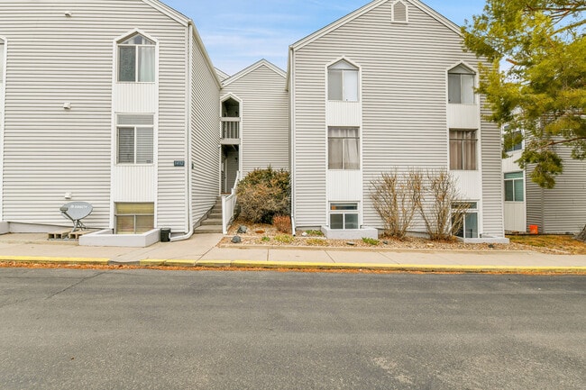 Photo - 3432 S Locust St Townhome
