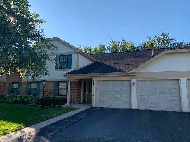 Foto del edificio - 442 Thornhill Ln