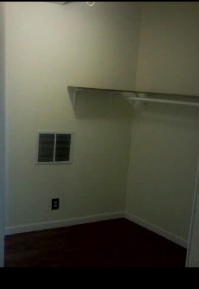Foto del edificio - 417 N Salina St