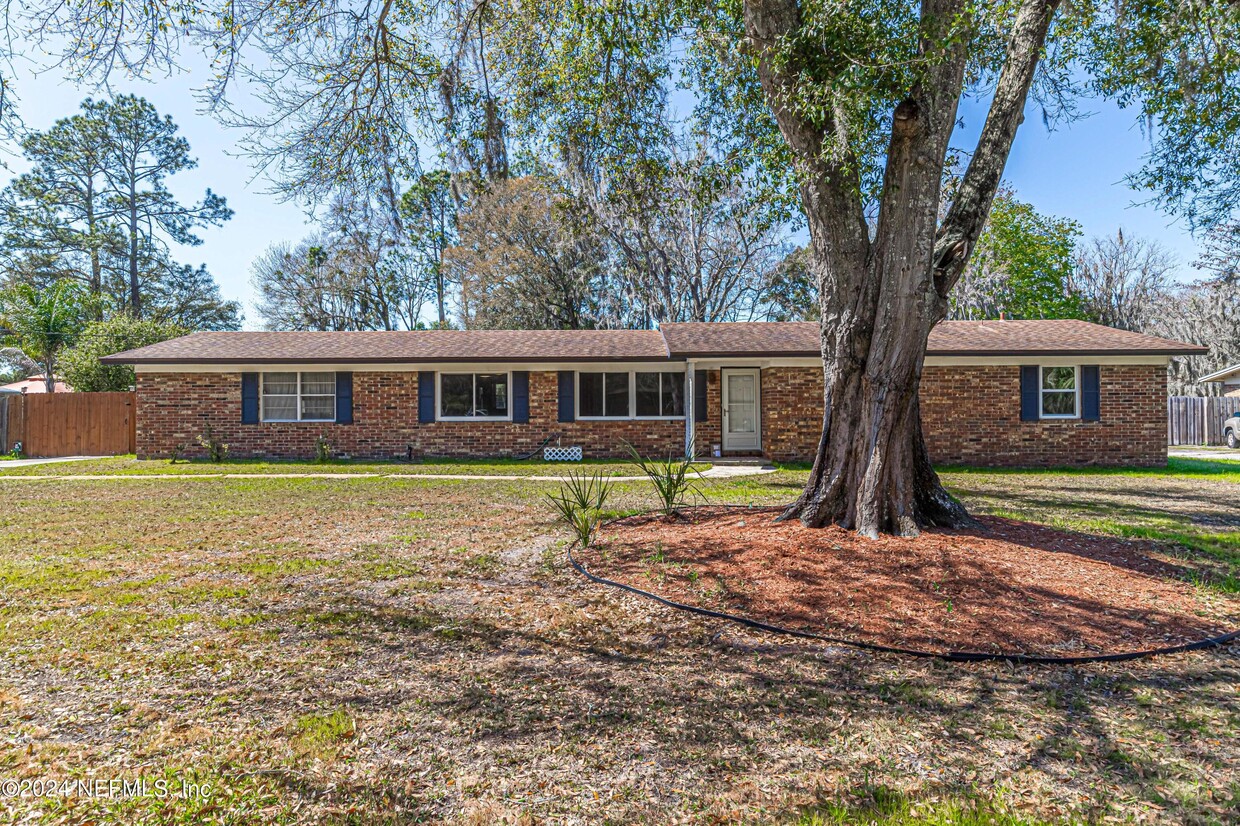 Primary Photo - 4870 Tara Woods Dr E