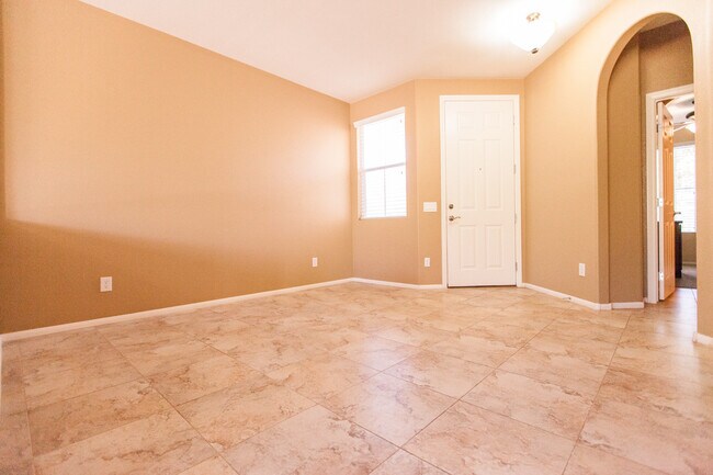 Building Photo - Wonderful house in Henderson