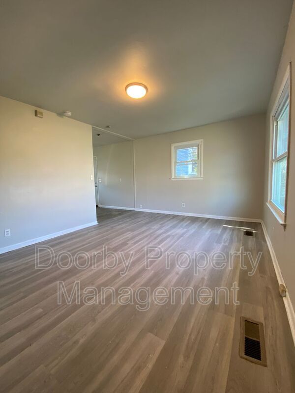 Building Photo - 1220 Arlington Ave